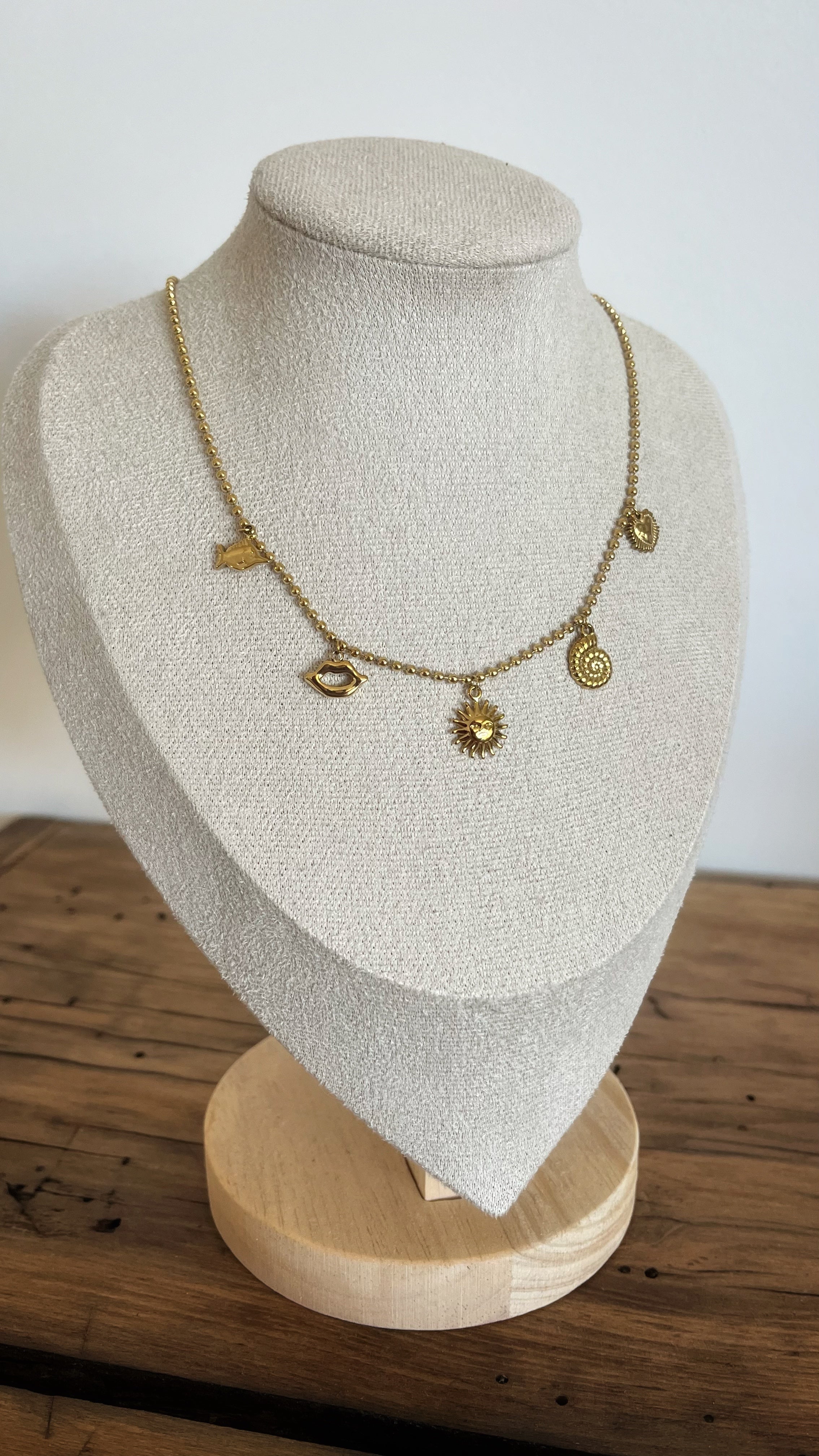 Collier Eva