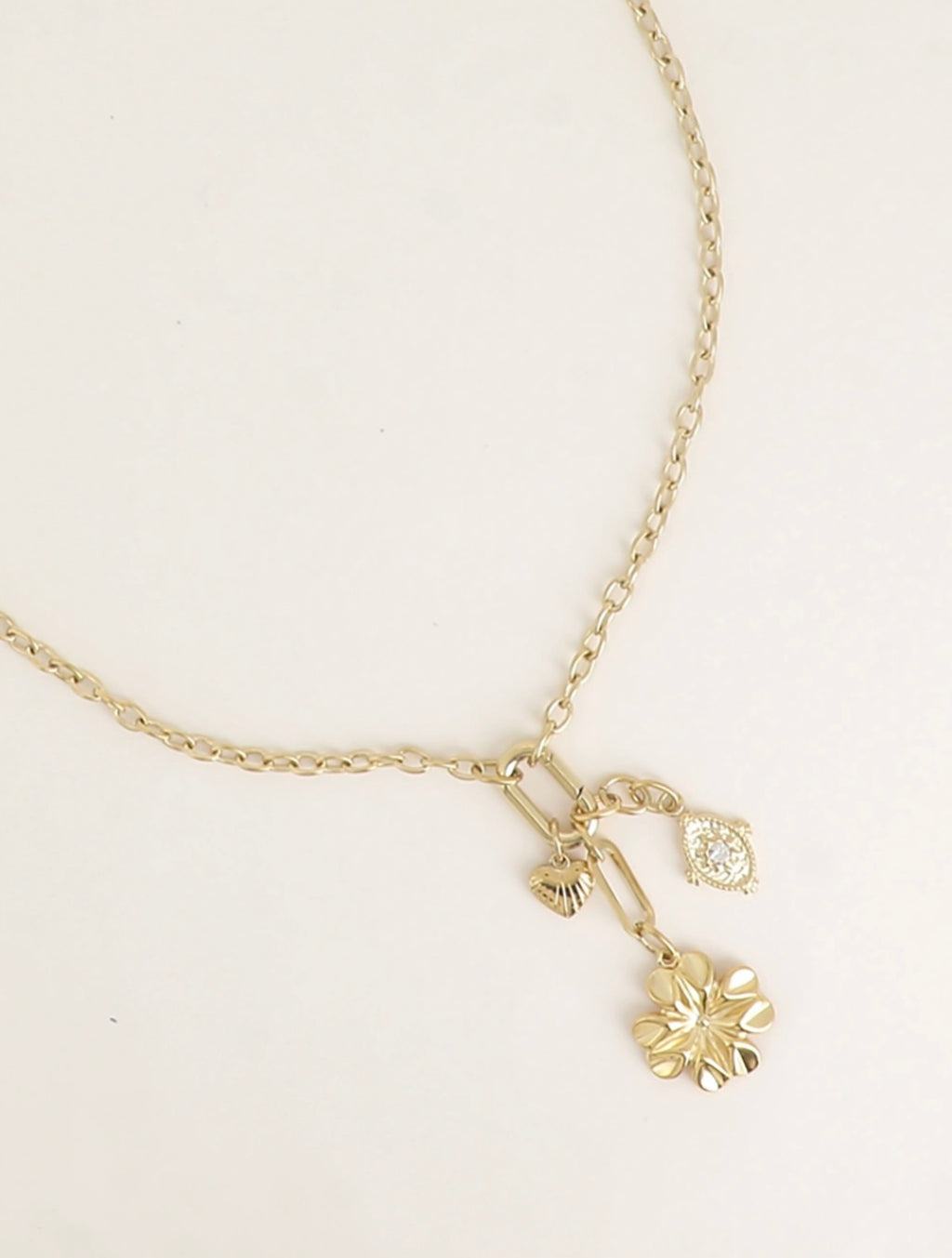 Collier Clara