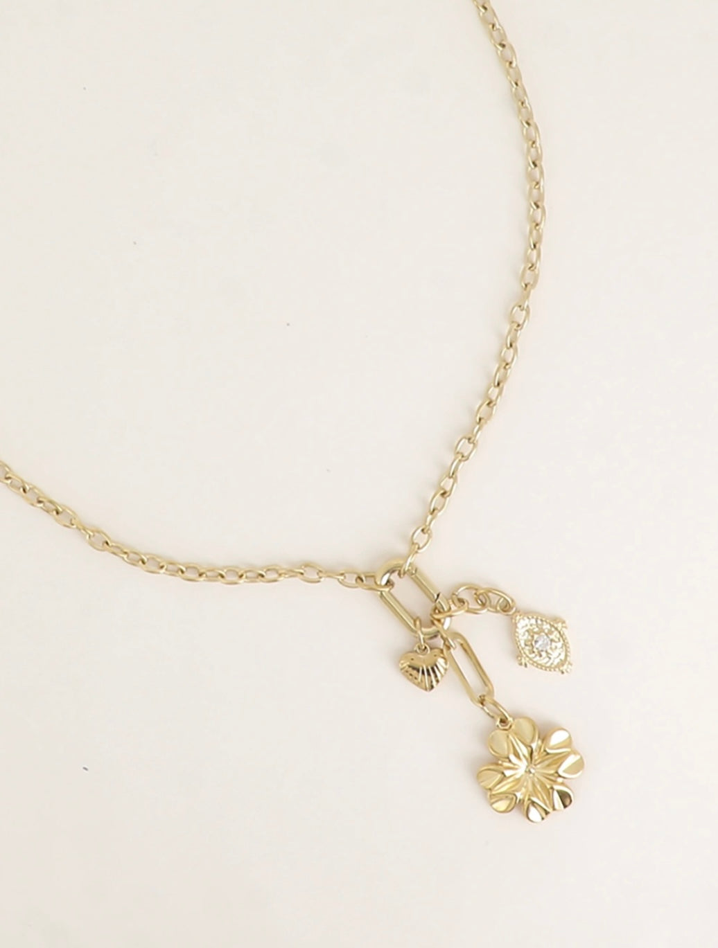 Collier Clara